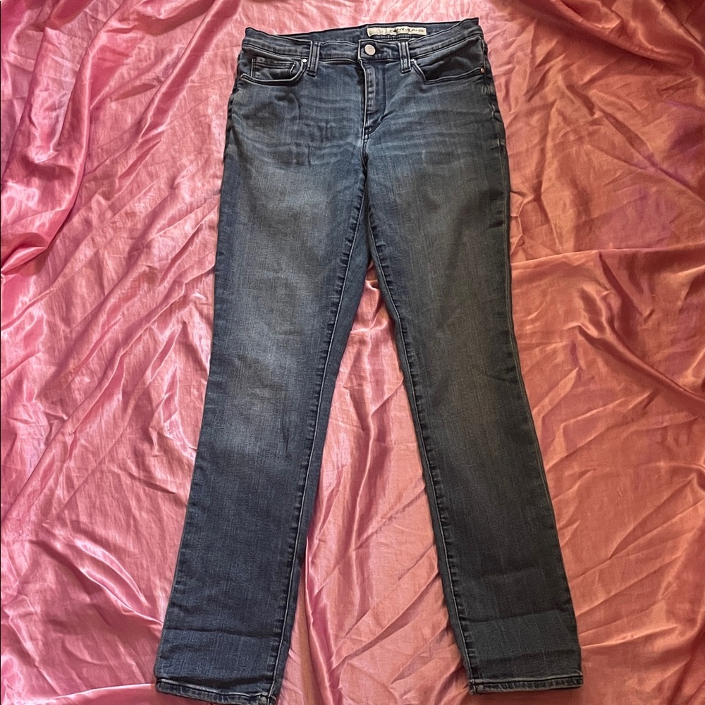 DKNY Jeans 💙